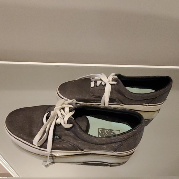 Vans shoes - Picture 1 of 6